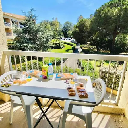 Apartment Bright Apartment For 4 - Near Beach