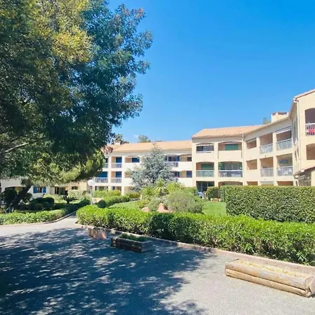 Bright Apartment For 4 - Near Beach * Saint-Raphael (Var)