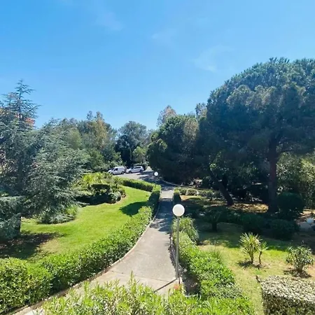 Bright Apartment For 4 - Near Beach Saint-Raphael (Var)
